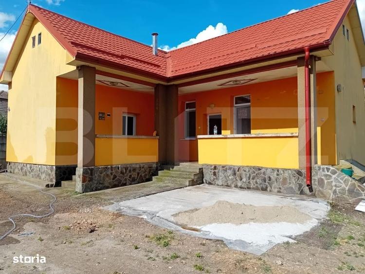 Casă cu 3 camere cu Teren 1325 Mp în Unirea