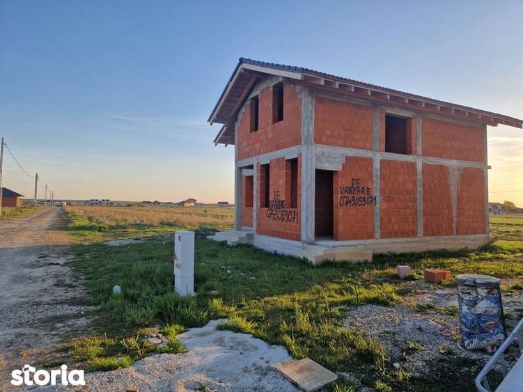 Casă cu 4 camere cu Teren 130 Mp în Sânmartin