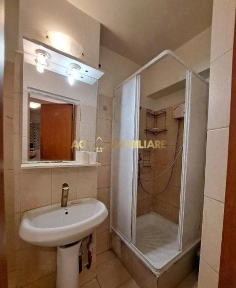 Apartament cu 2 camere decomandat, mobilat în Unirii