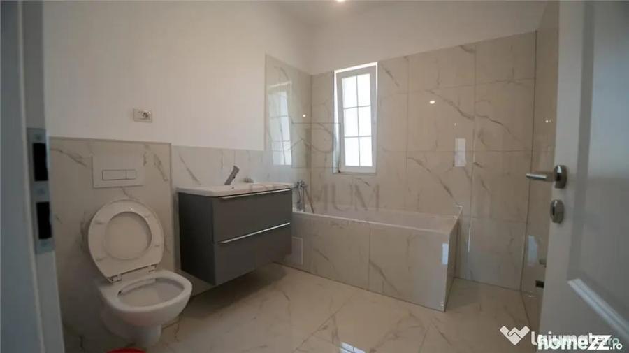 Casă cu 4 camere cu Teren 330 Mp în Central