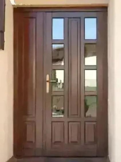 Casă cu 4 camere cu Teren 1700 Mp în Poiana