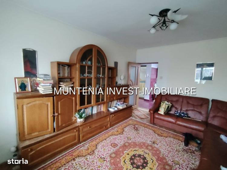 Ap. 3 cam. cf. I,etaj3, Razboieni, zona Piata - 7