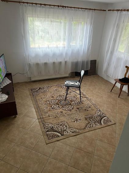 Casă cu 3 camere cu Teren 1000 Mp în Central
