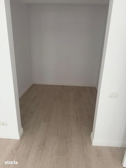 Inchiriez apartament 2 camere si loc de parcare inclus - nemobilat - 3