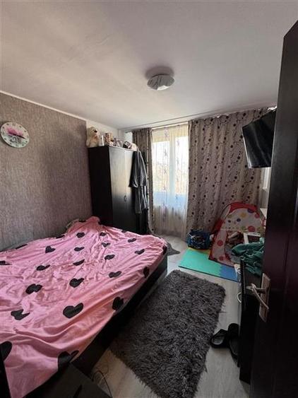 Apartament cu 4 camere decomandat în Brâncoveanu
