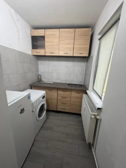 Garsoniera de vanzare, la parter , zona Craiovita - Big - 1