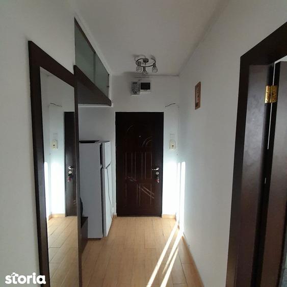 Apartament cu 2 camere, mobilat în Grivița