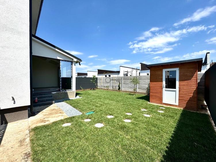 Duplex cu 5 camere cu Canalizare în Clinceni