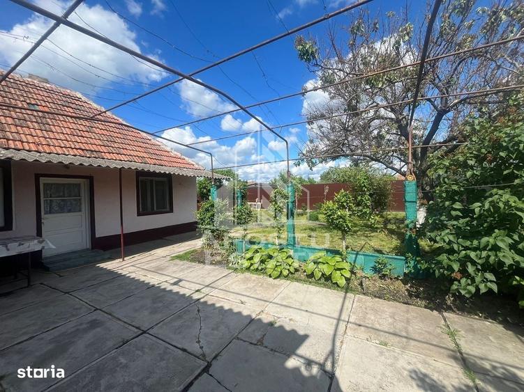 Casă cu 2 camere în Central