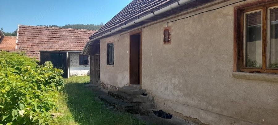 Casă cu 1 camere cu Teren 1000 Mp în Central