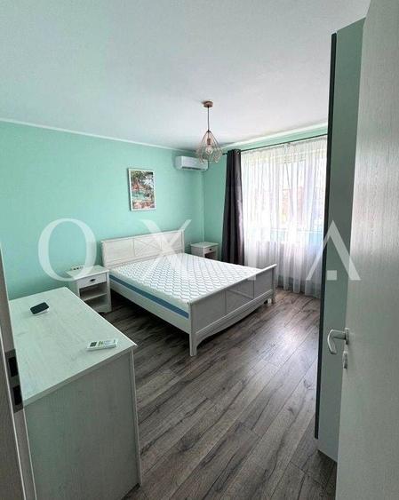 Apartament cu 3 camere semidecomandat, mobilat în Soarelui