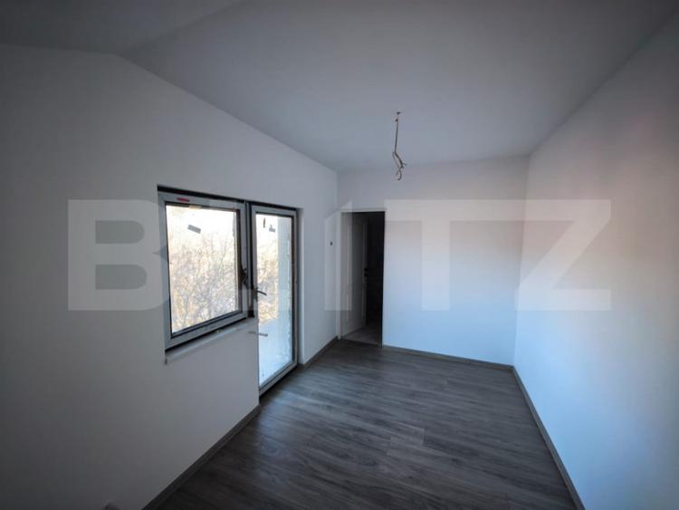 Casa la rosu 4 camere, 169mp, piata Pacurari - 3
