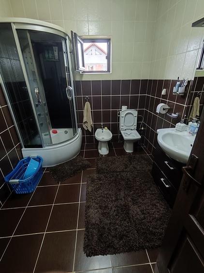 Casă cu 4 camere în Cătămărești