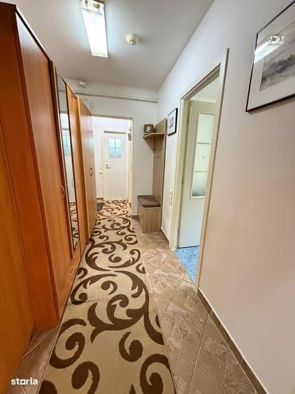Apartament cu 2 camere decomandat în Metalurgie