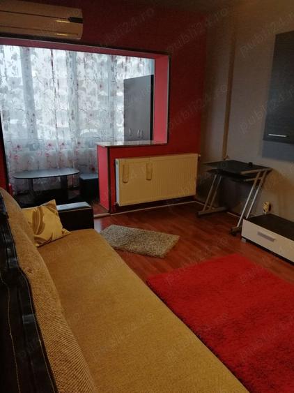 Garsonieră nedecomandată, mobilată în Piața Centrală
