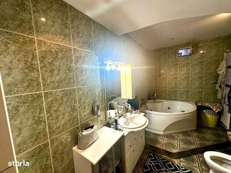 Casă cu 4 camere decomandat cu Teren 1000 Mp în Aradul Nou