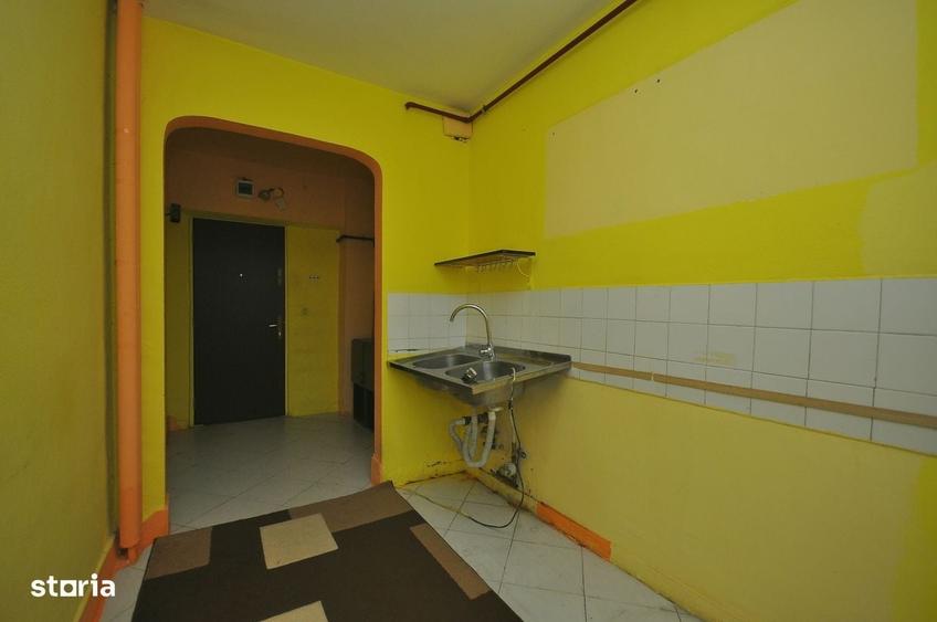 Apartament cu 2 camere semidecomandat în Crângași