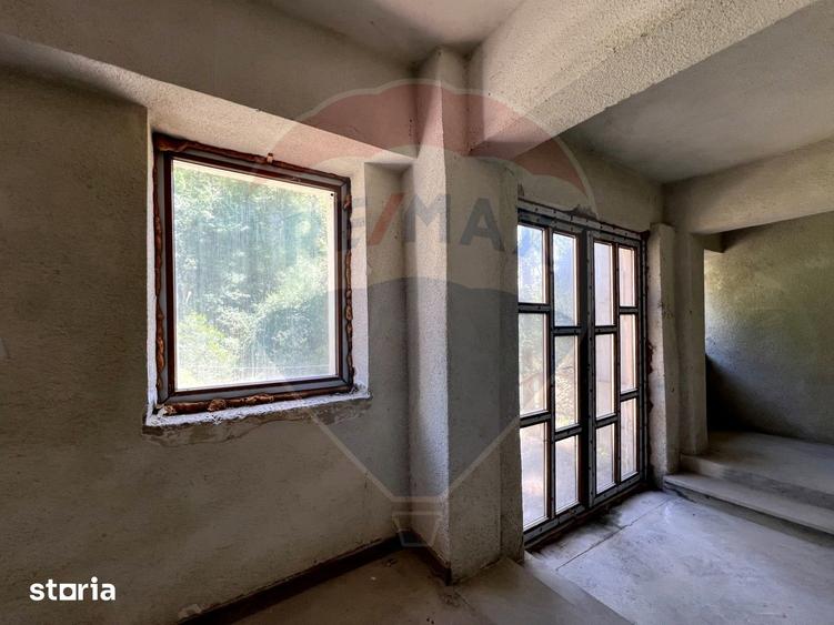 Spațiu comercial, de 2,200 mp, în Ileanda