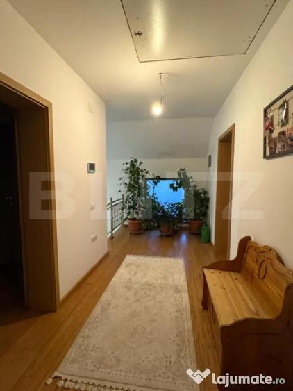Casă cu 5 camere cu Canalizare în Tractorul