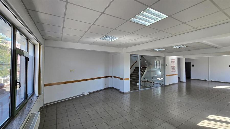 Birou, de 685 mp, în Ultracentral