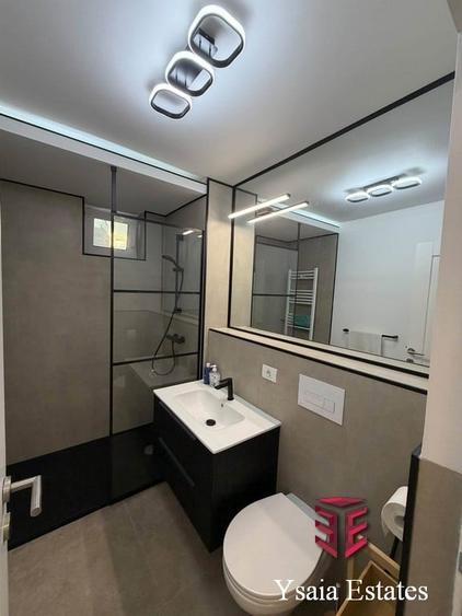 Apartament cu 3 camere decomandat în Faleza Nord