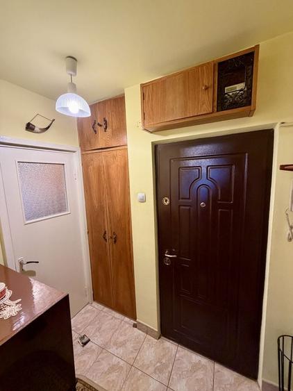 Apartament cu 2 camere semidecomandat, mobilat în Tăbăcărie