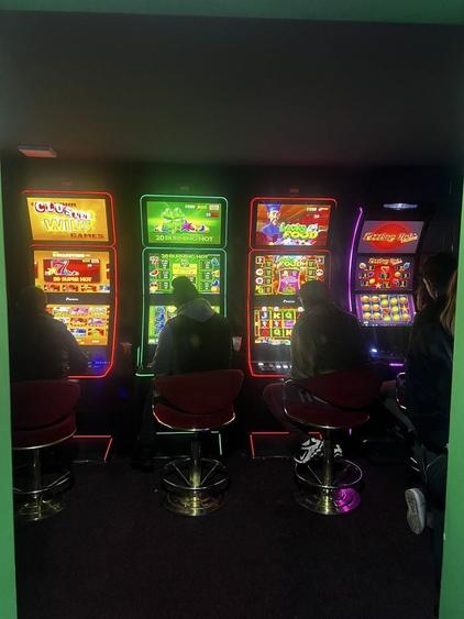 Vand spatiu comercial aprtament - 2
