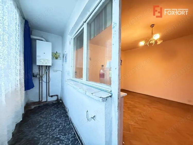 Apartament cu 2 camere semidecomandat în Cetății