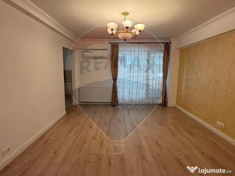 Apartament cu 3 camere decomandat în Aviației