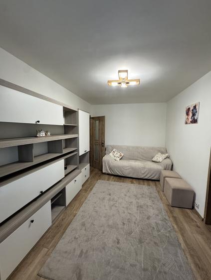 Apartament cu 2 camere semidecomandat, mobilat în Vest - Lamâița