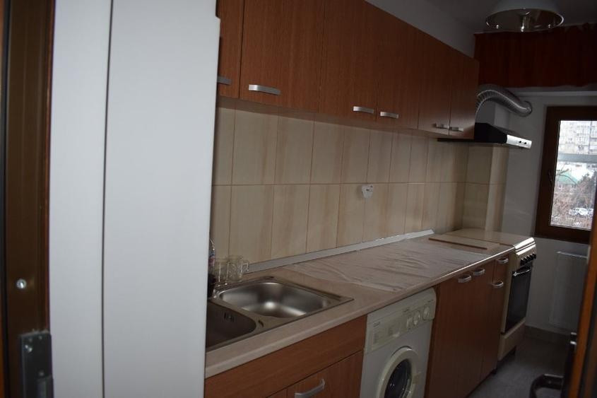 Garsonieră semidecomandată, mobilată în Vatra Luminoasă