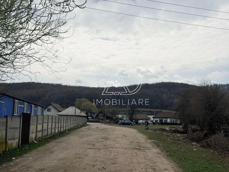 Teren Construcții intravilan de 1500 mp, în Central