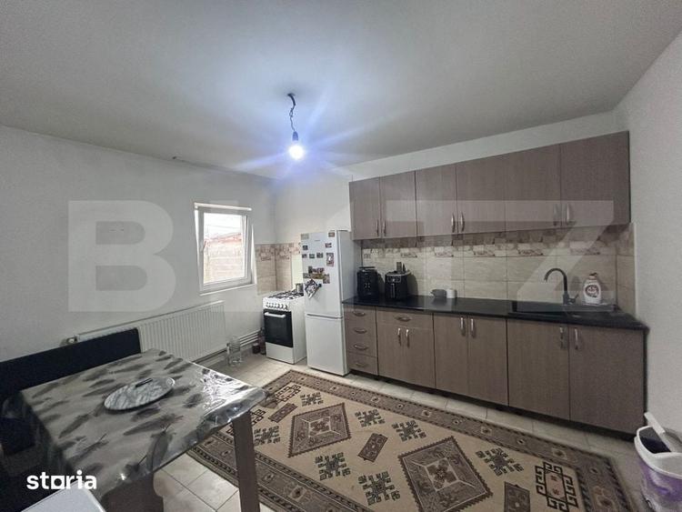 Casă cu 5 camere cu Teren 300 Mp în Malu Mare