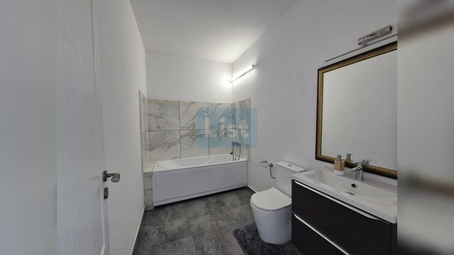 Casă cu 4 camere cu Canalizare în Dezmir