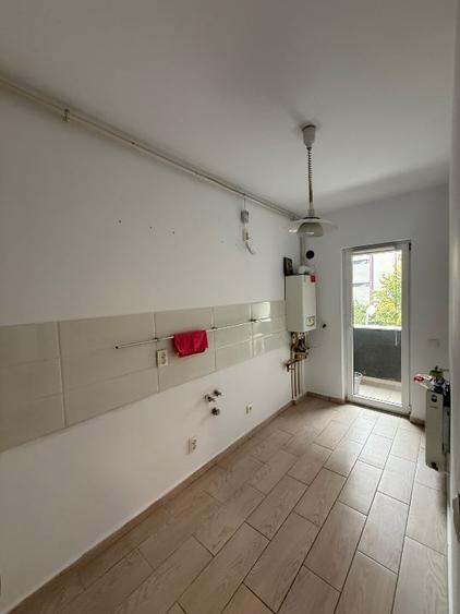 Garsonieră decomandată, mobilată în Chiajna