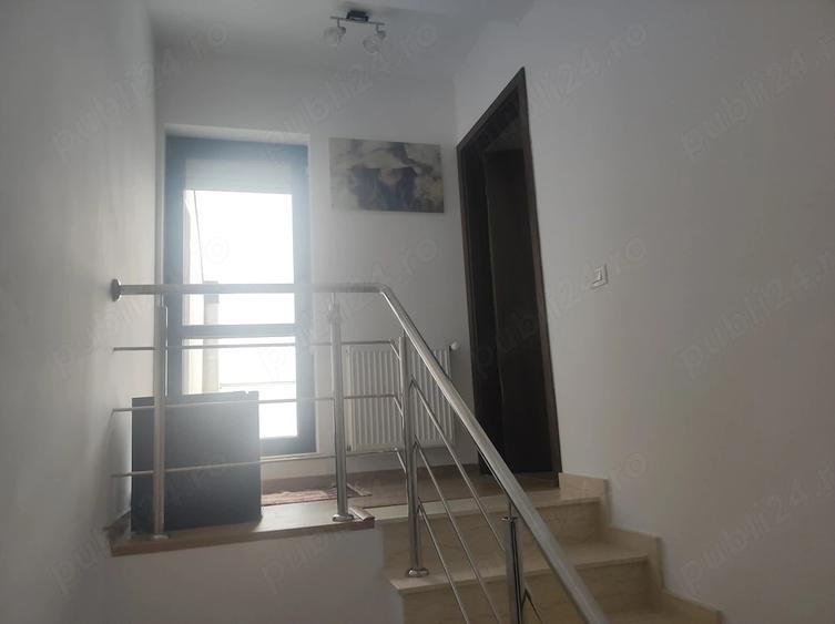 Casă cu 4 camere cu Teren 60 Mp în Prelungirea Ghencea