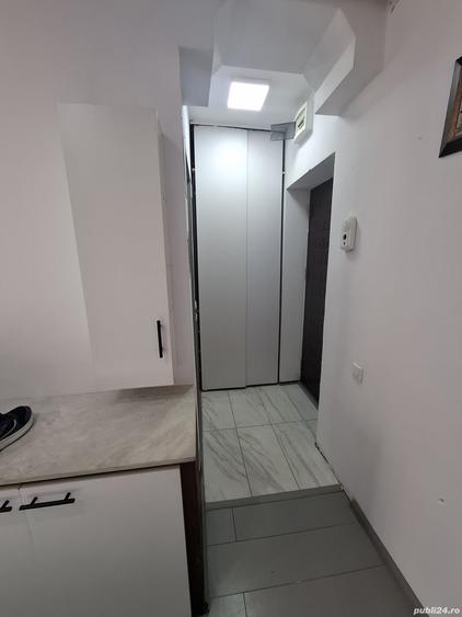 Apartament cu 2 camere semidecomandat în Hunedoara