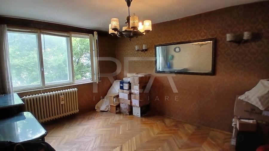 Apartament cu 3 camere decomandat în Alexandru Obregia