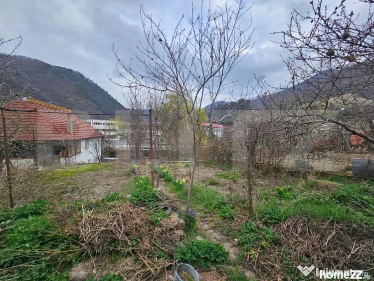 Casa spa?ioasa cu 4 camere, bucatarie de vara ?i tere - 17