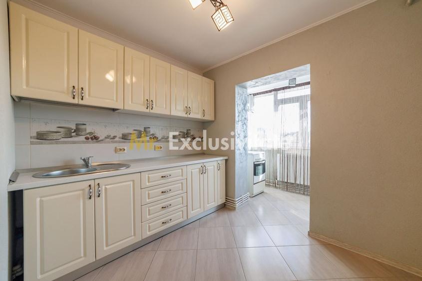 Apartament cu 3 camere decomandat, mobilat în Popa Șapcă