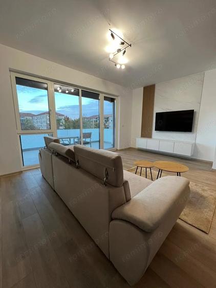 Apartament cu 2 camere semidecomandat, mobilat în Lipovei