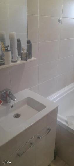 Apartament cu 2 camere semidecomandat în Dobroești
