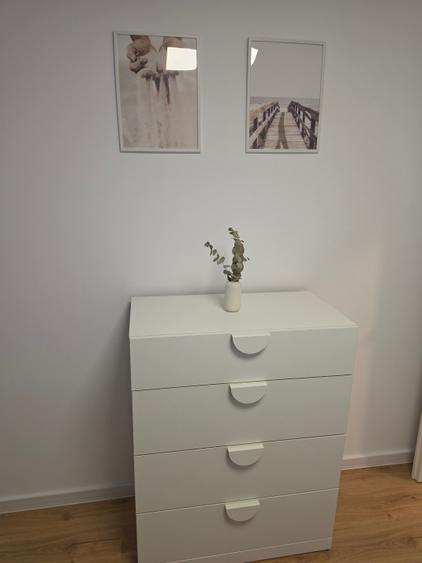 Apartament cu 3 camere semidecomandat, mobilat în Crângași