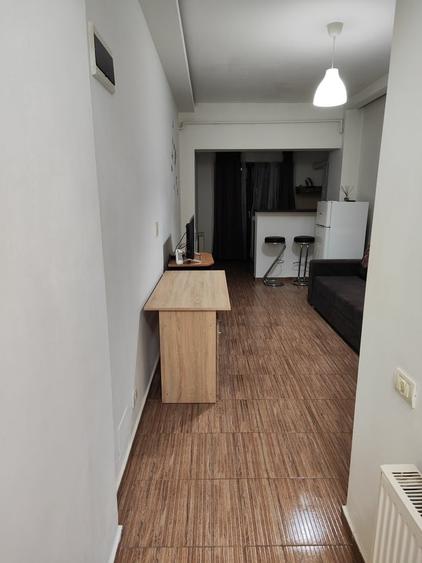 Garsonieră semidecomandată în Bucureștii Noi