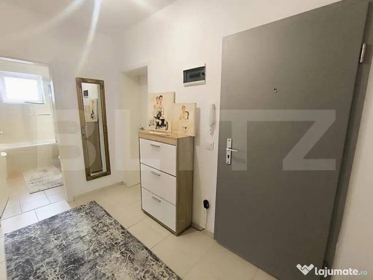 Apartament cu 5 camere decomandat în Avantgarden