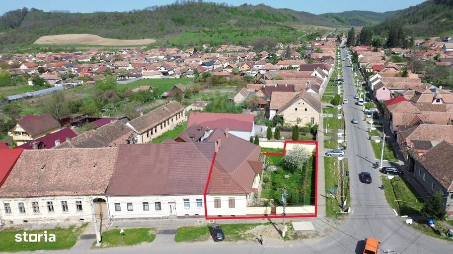 Casă cu 3 camere în Dumbrăveni