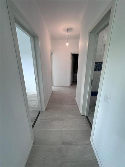 Apartament cu 3 camere decomandat în Bucium