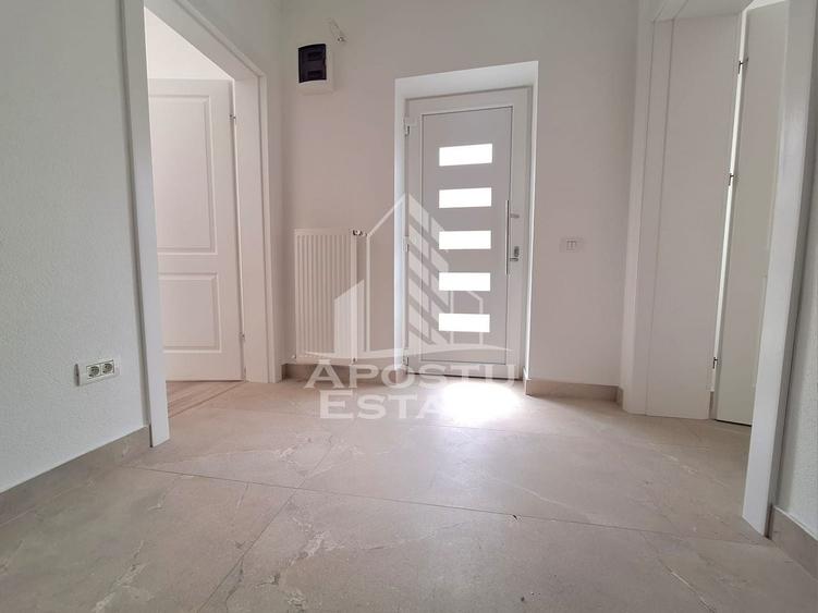 Apartament cu 2 camere decomandat în Intim