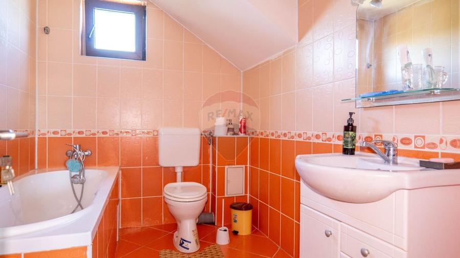 Casă individuală cu 3 camere cu Teren 466 Mp în Dobroești