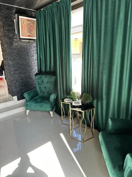 Casă individuală cu 10 camere cu Canalizare în Primo